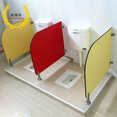 Anti Corrosion Kids Toilet Partition HPL Honeycomb Board Custom Toilet Partitions Fireproof