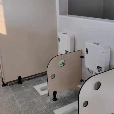 Moisture Resistant Kids Toilet Partition Compact HPL Bathroom Partitions Fire Proof
