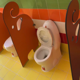 Waterproof Kids Toilet Partition Non Toxic Bathroom Urinal Dividers For School Kindergarten