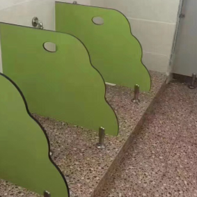 HPL Honeycomb Board Kids Toilet Partition Colorful Preschool Toilet Partitions With Decor Protection
