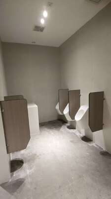 Modern Phenolic Compact Laminate Toilet & Urinal Partition
