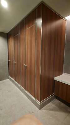 Custom Color Compact Laminate Bathroom Partition | Metal Fitting Toilet Stall