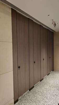 Compact HPL Public Toilet Partition, Phenolic Resin Restroom Stall Dividers for Commercial Buildings